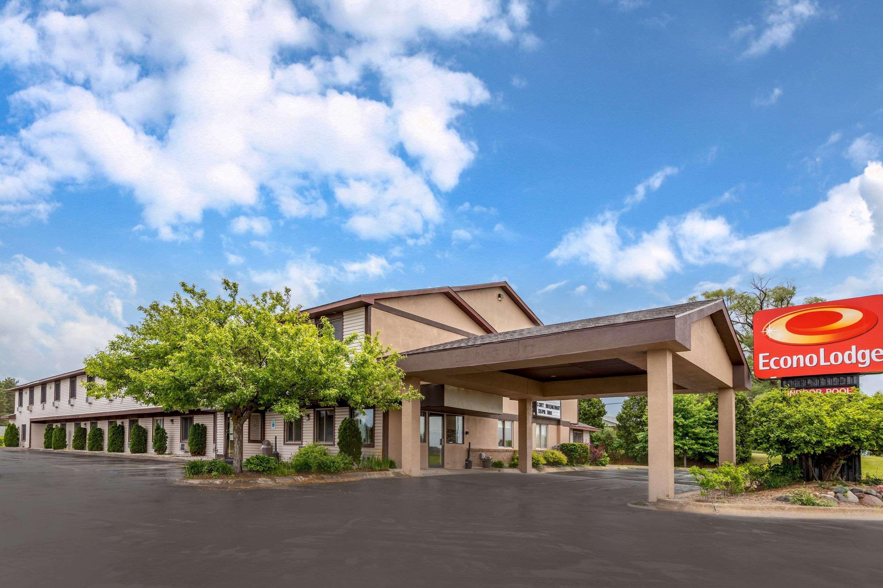 Econo Lodge Traverse City Kültér fotó