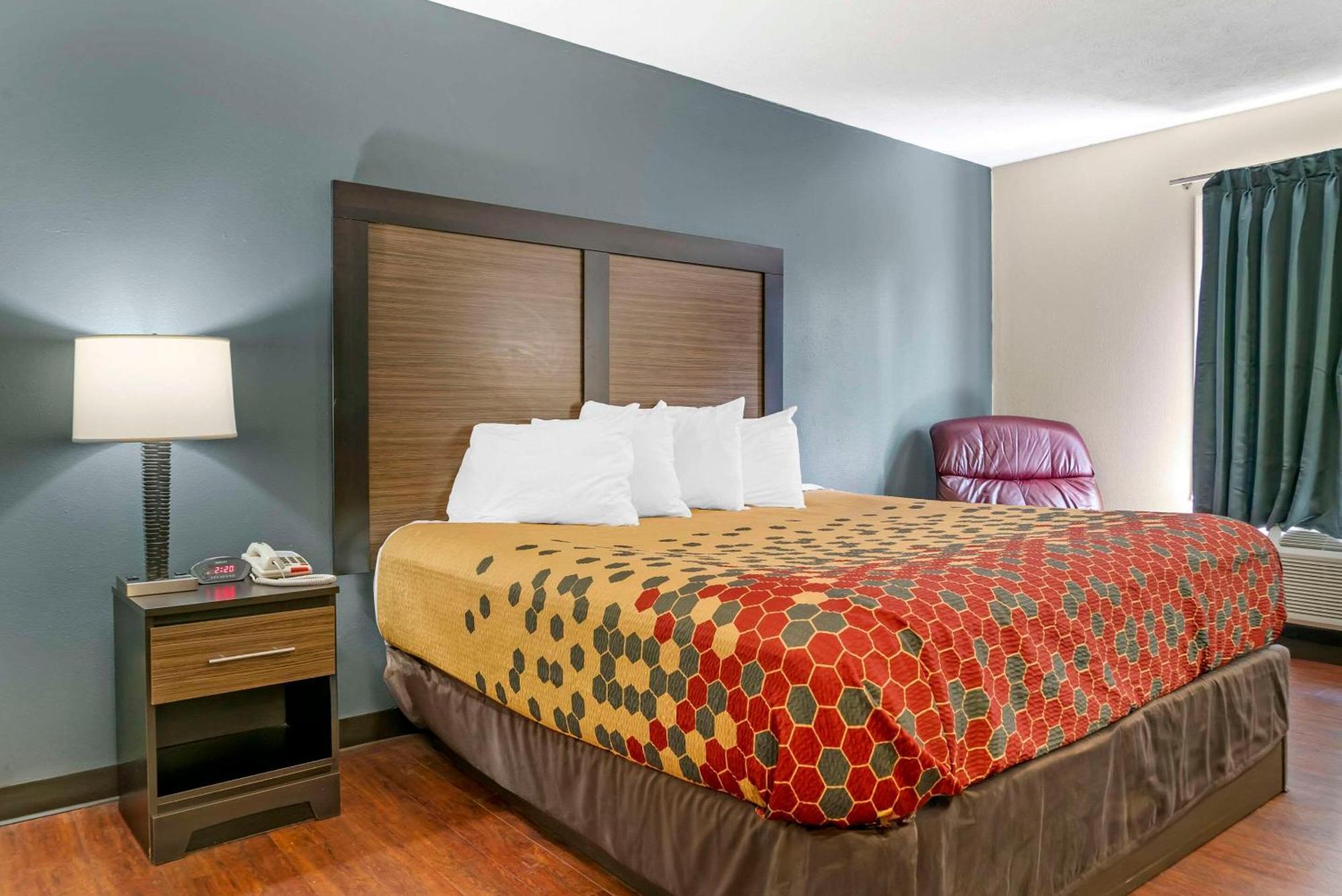 Econo Lodge Traverse City Kültér fotó