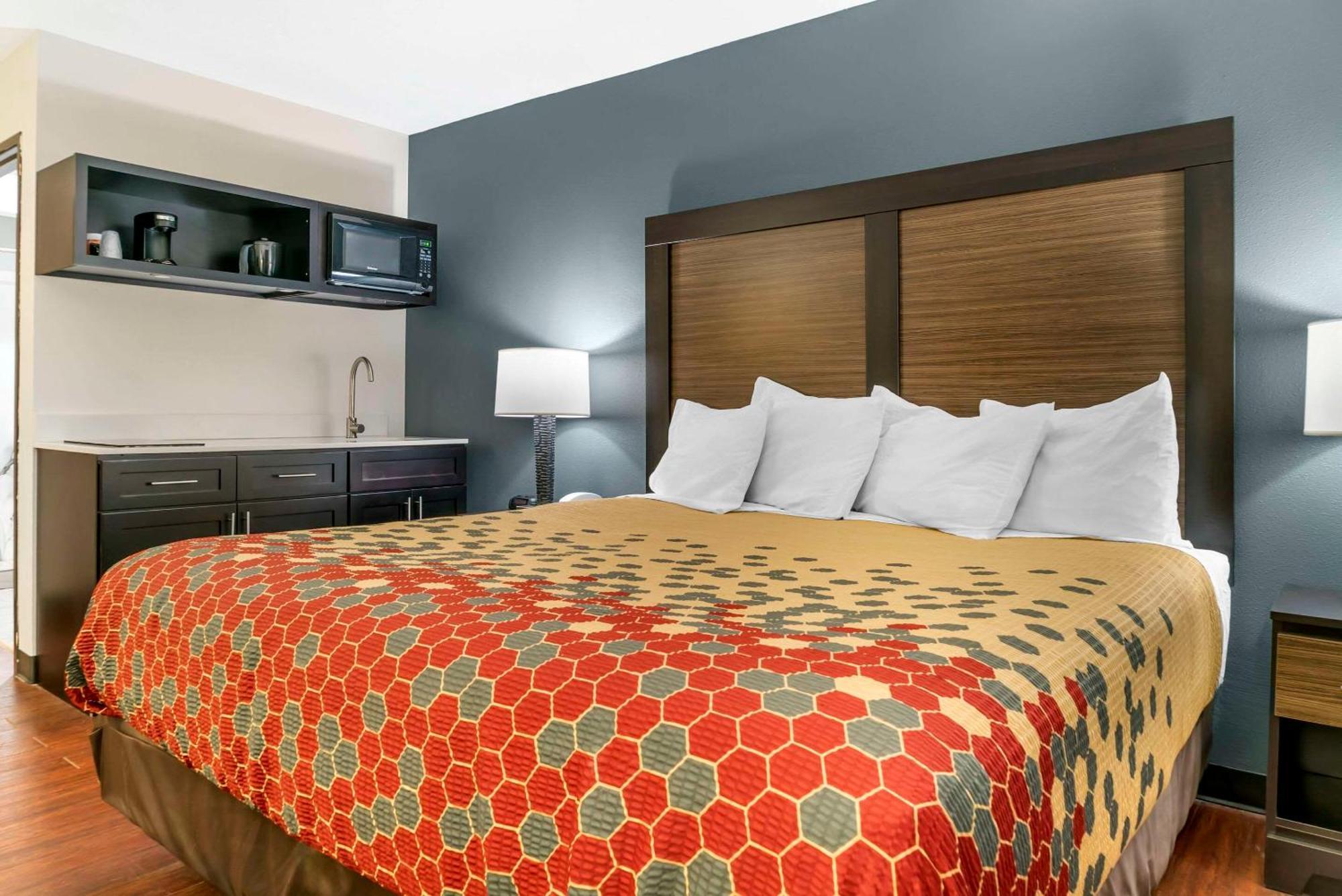 Econo Lodge Traverse City Kültér fotó