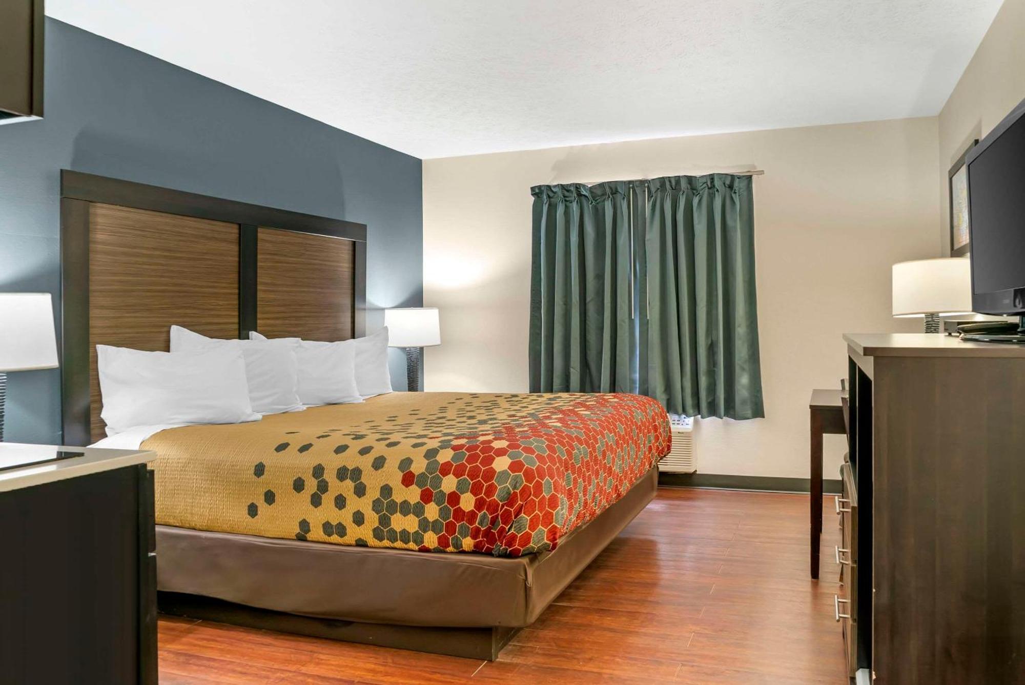 Econo Lodge Traverse City Kültér fotó