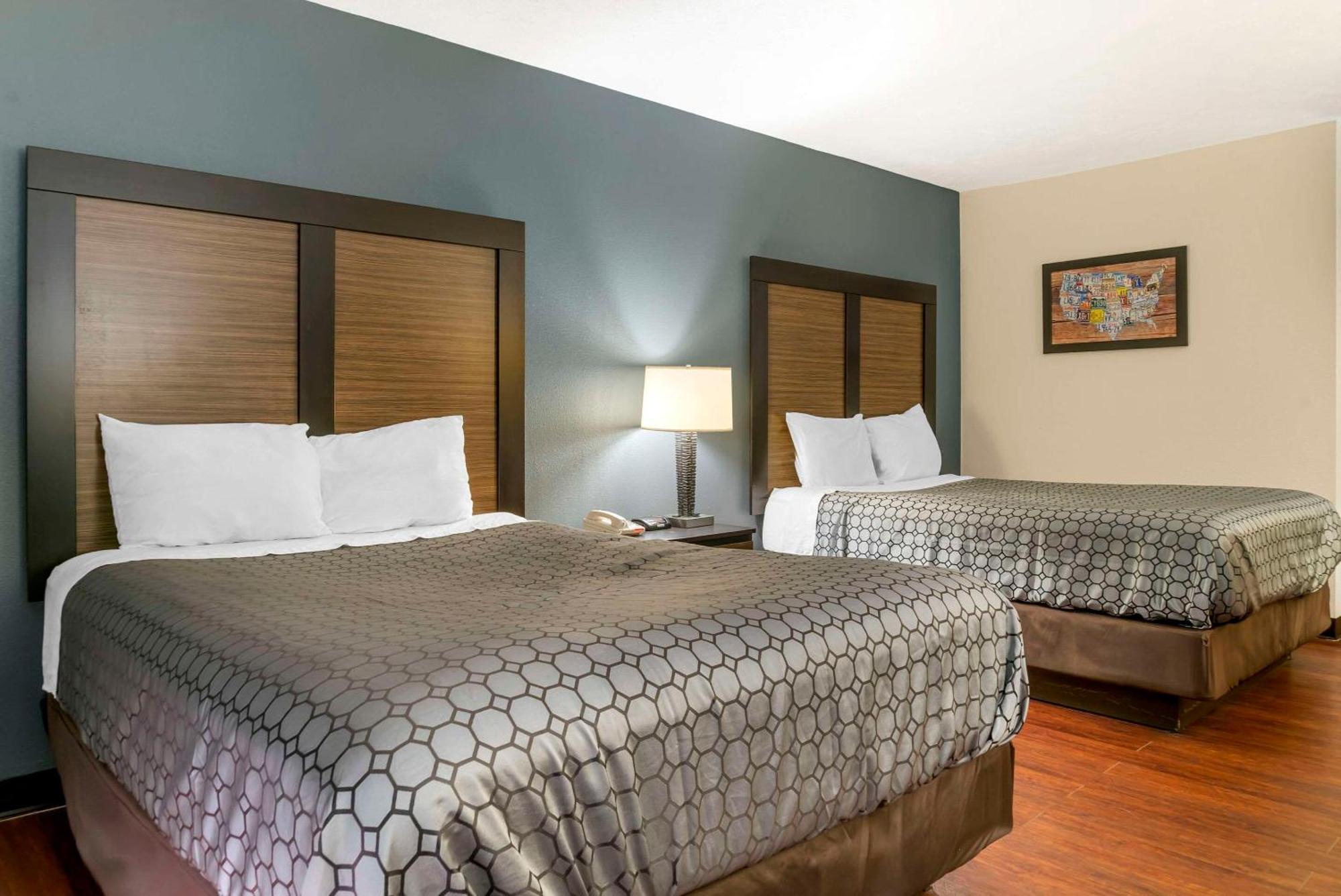 Econo Lodge Traverse City Kültér fotó