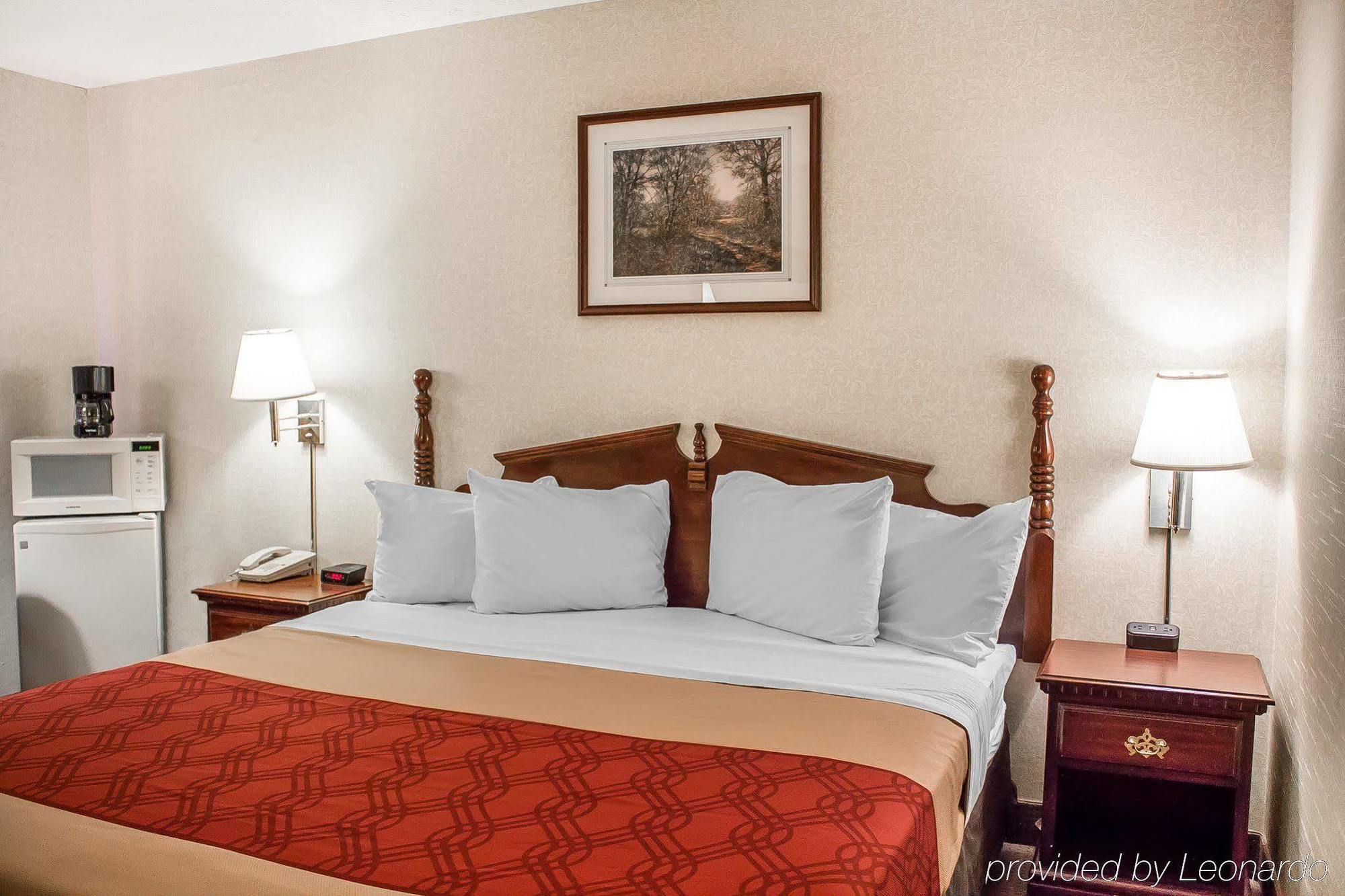 Econo Lodge Traverse City Kültér fotó