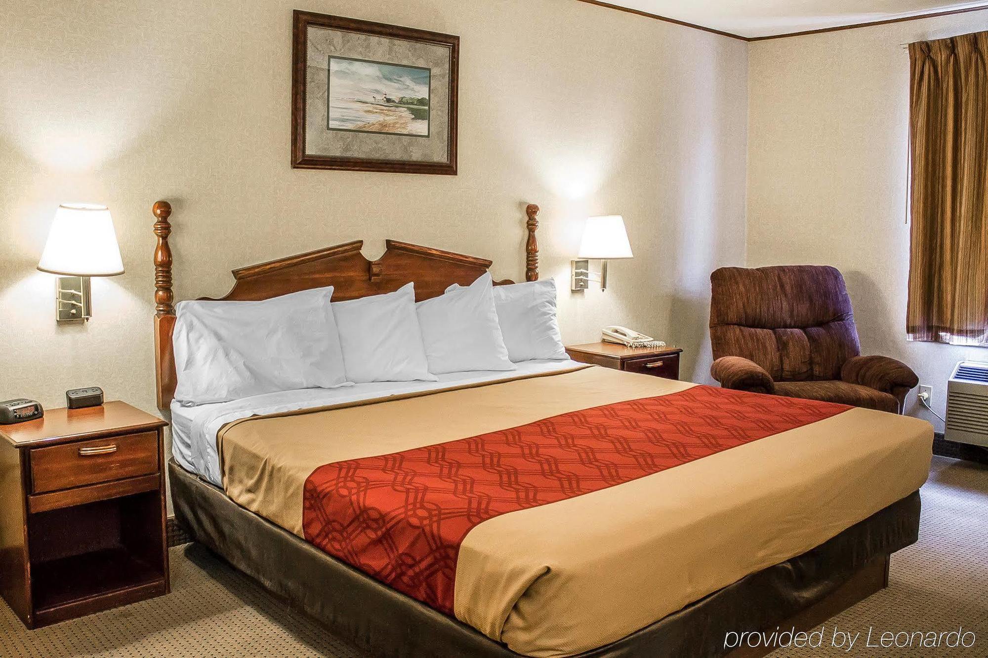 Econo Lodge Traverse City Kültér fotó